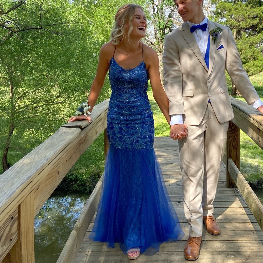 Selling senior year prom dress. true to size,great condition,and only worn once!